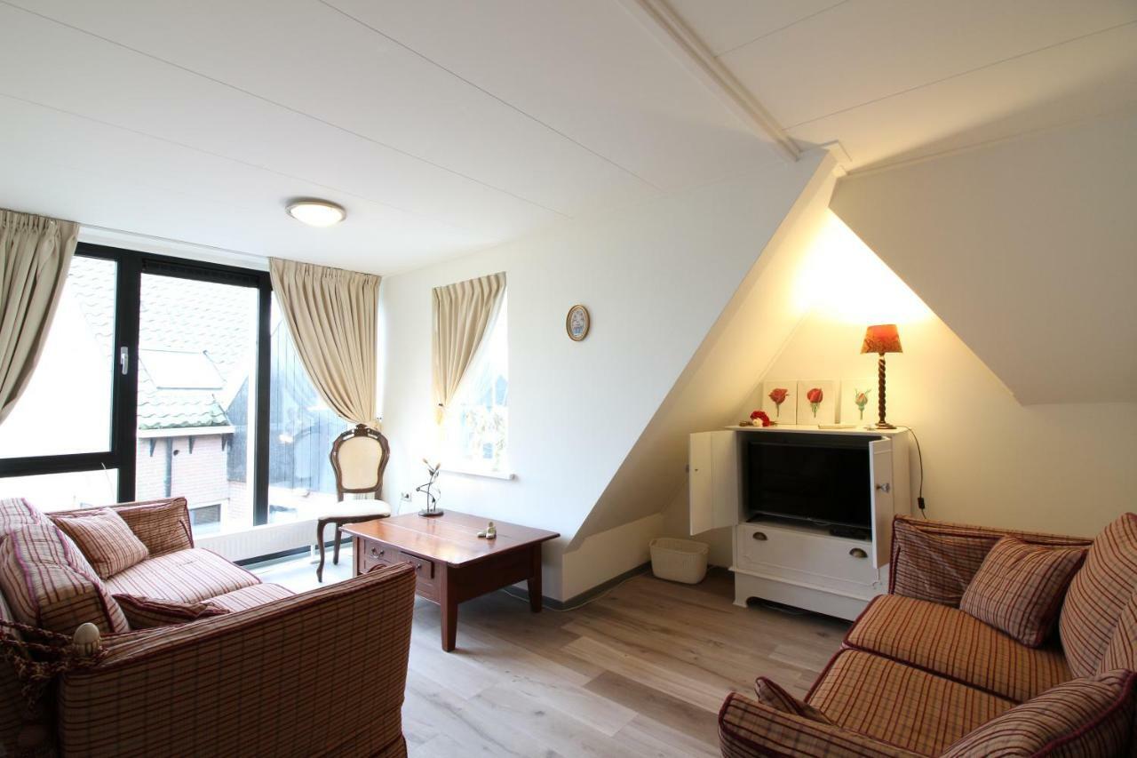 Bed & Breakfast De Roos Urk Exterior photo