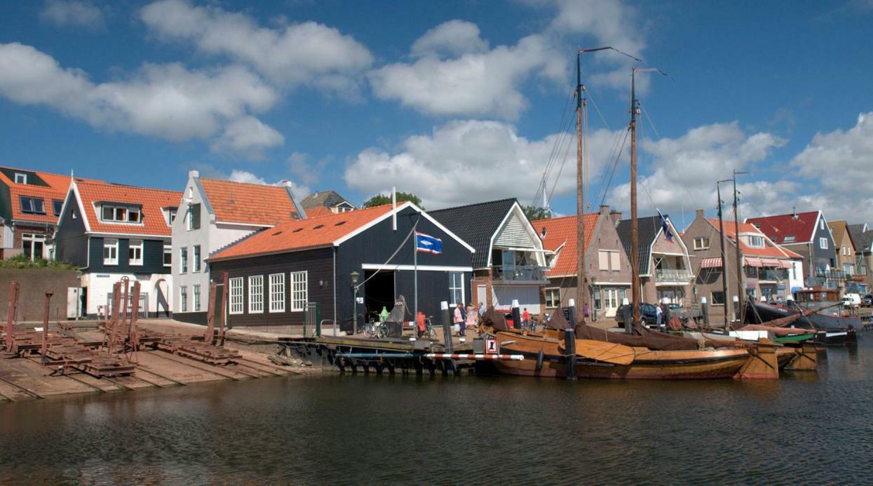 Bed & Breakfast De Roos Urk Exterior photo